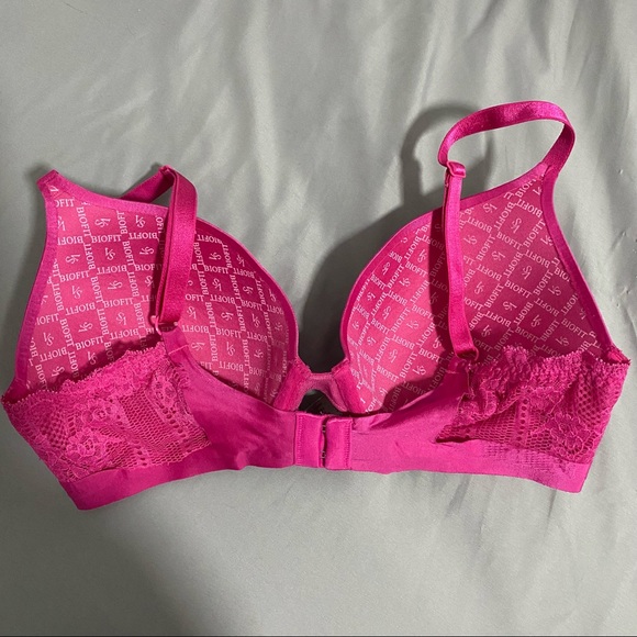 Bras - Picture 5 of 9